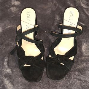 Women’s black sandals